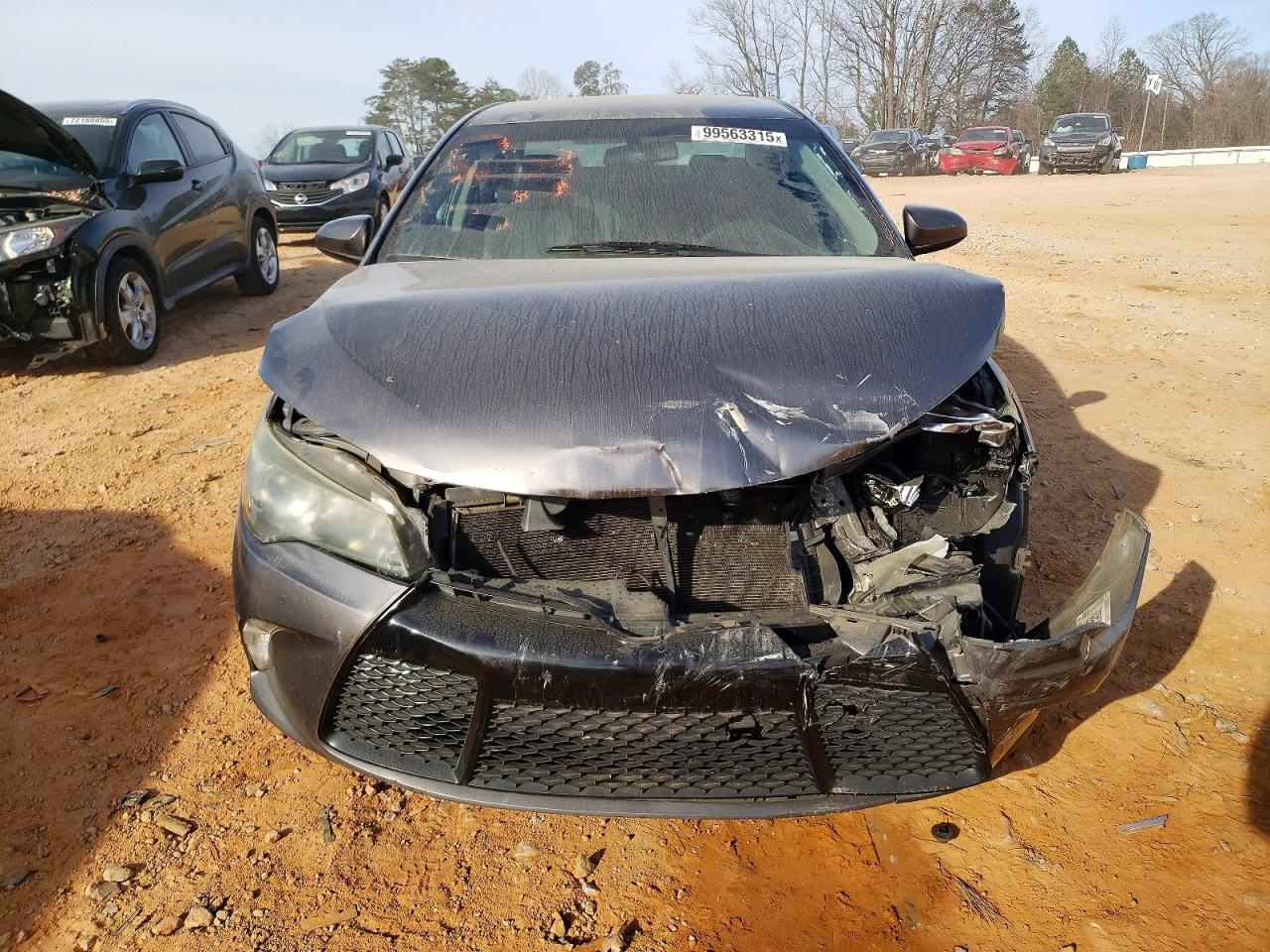 2015 TOYOTA CAMRY LE photo 5