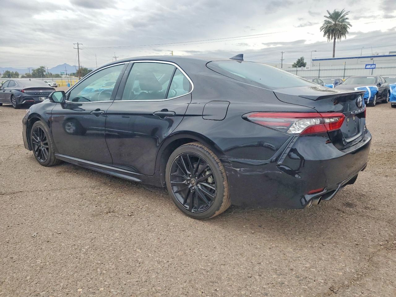 2023 TOYOTA CAMRY XSE photo 2