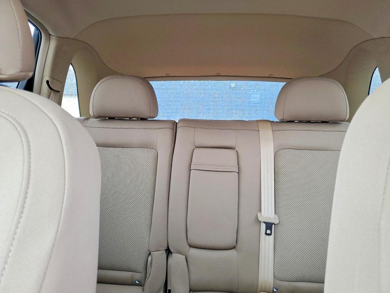 2008 SATURN VUE XR photo 10