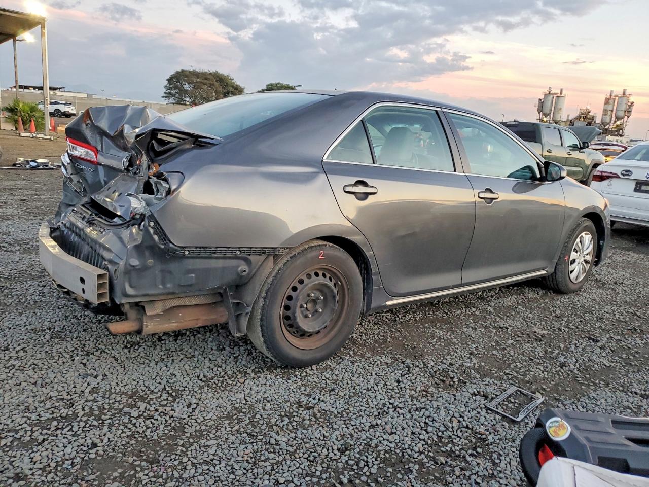 2012 TOYOTA CAMRY BASE photo 3