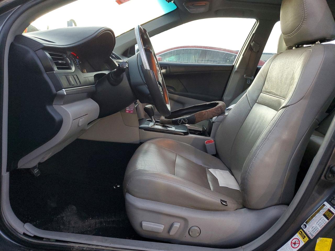2012 TOYOTA CAMRY BASE photo 7