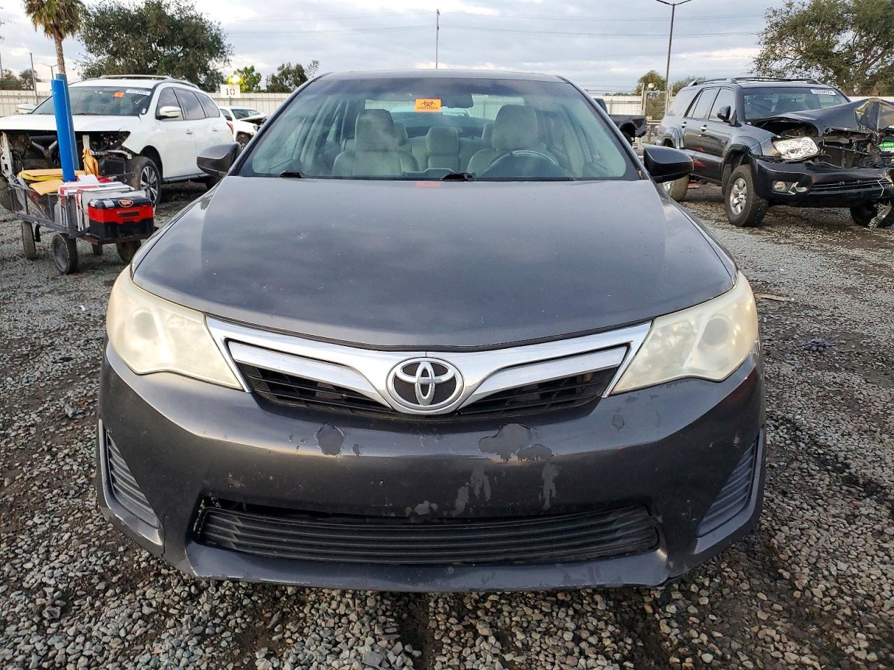 2012 TOYOTA CAMRY BASE photo 5