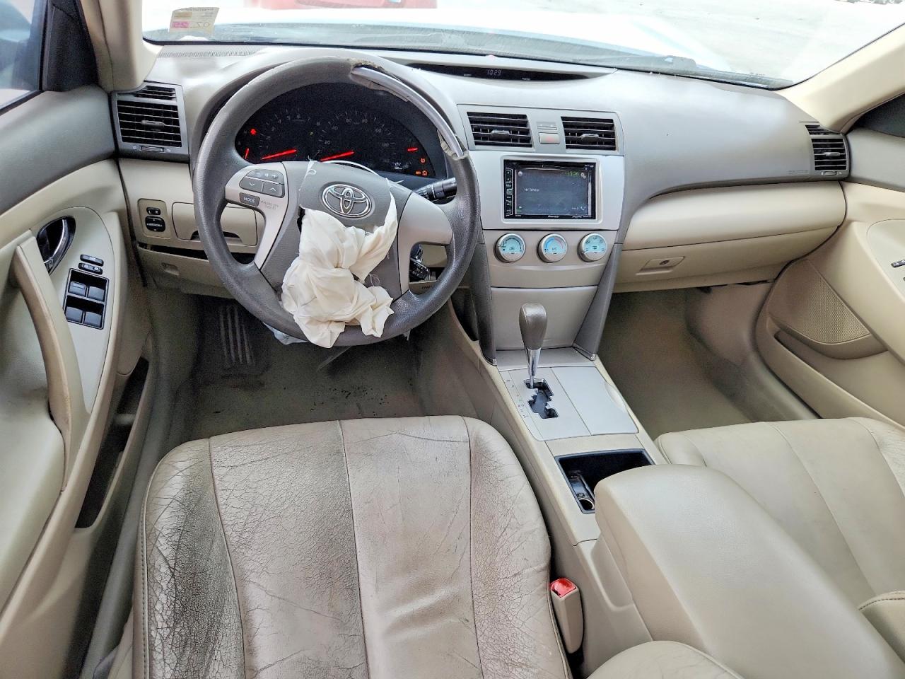 2009 TOYOTA CAMRY BASE photo 8