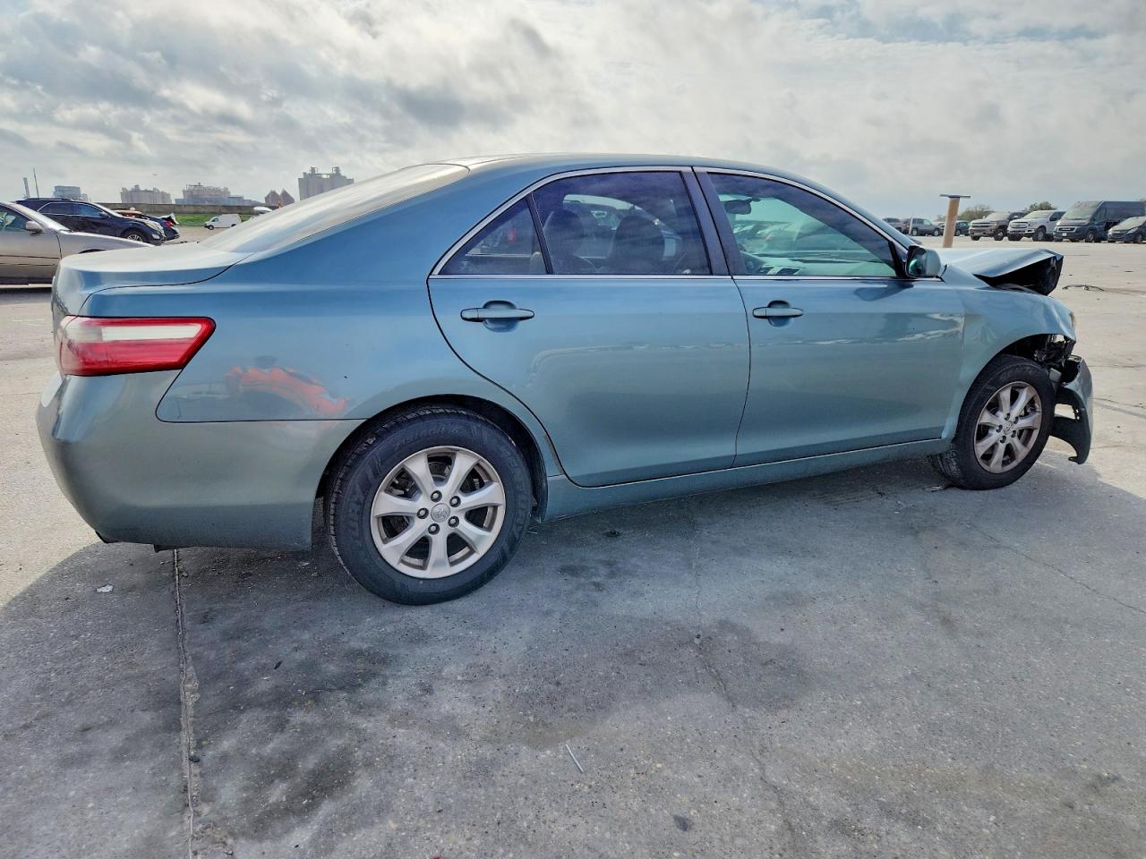 2009 TOYOTA CAMRY BASE photo 3