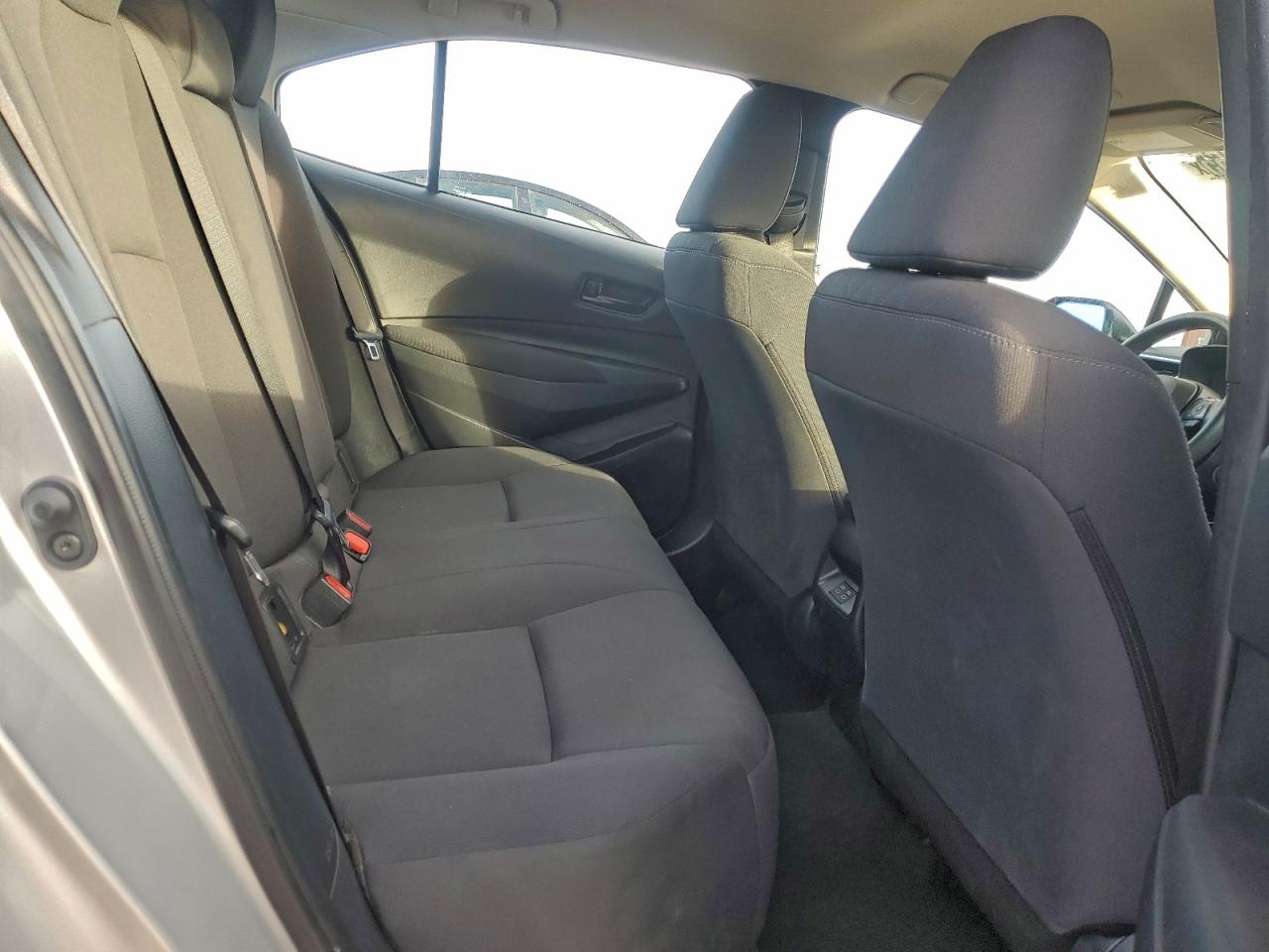 2023 TOYOTA COROLLA LE photo 10