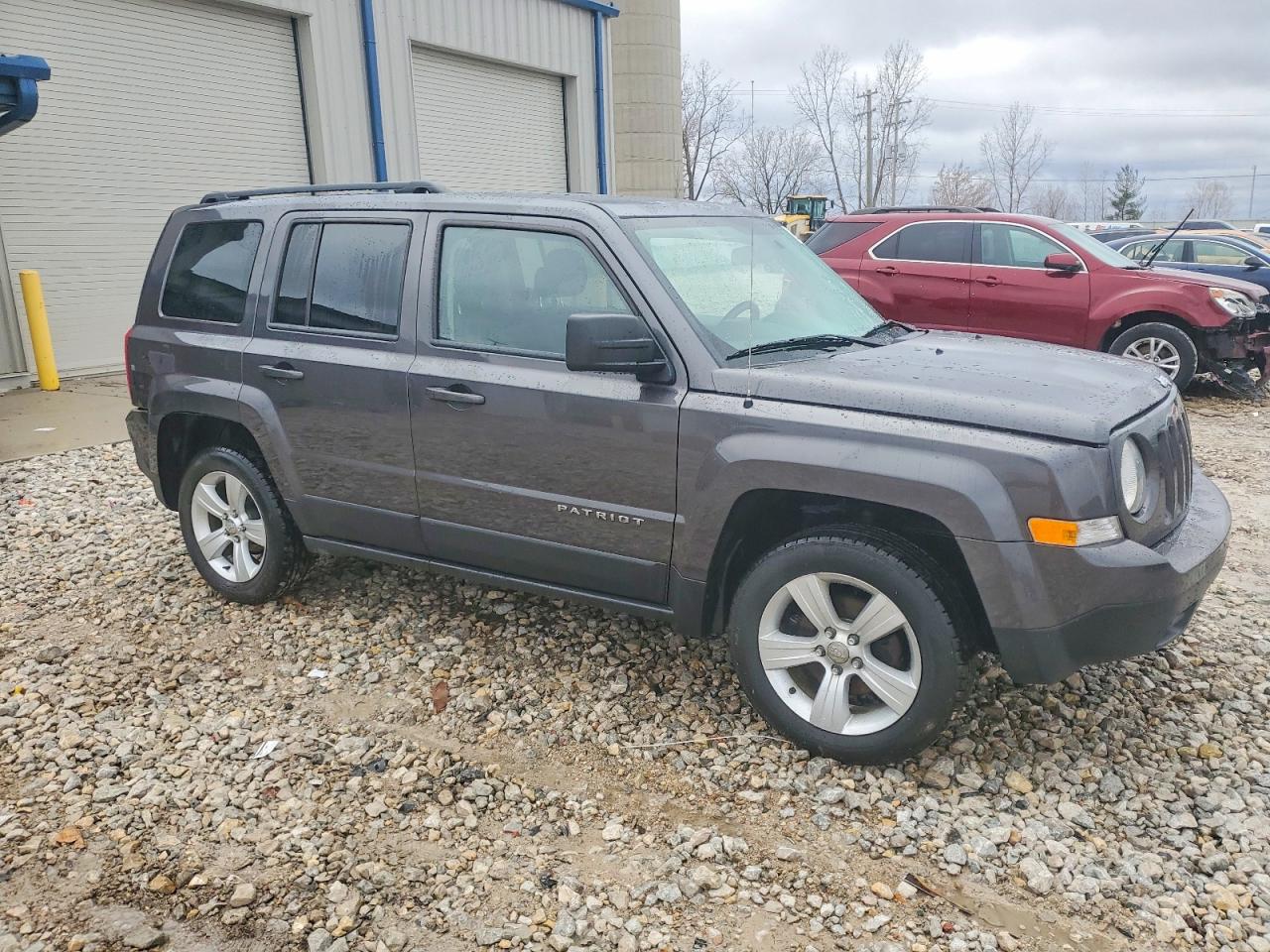 2014 JEEP PATRIOT LATITUDE photo 4