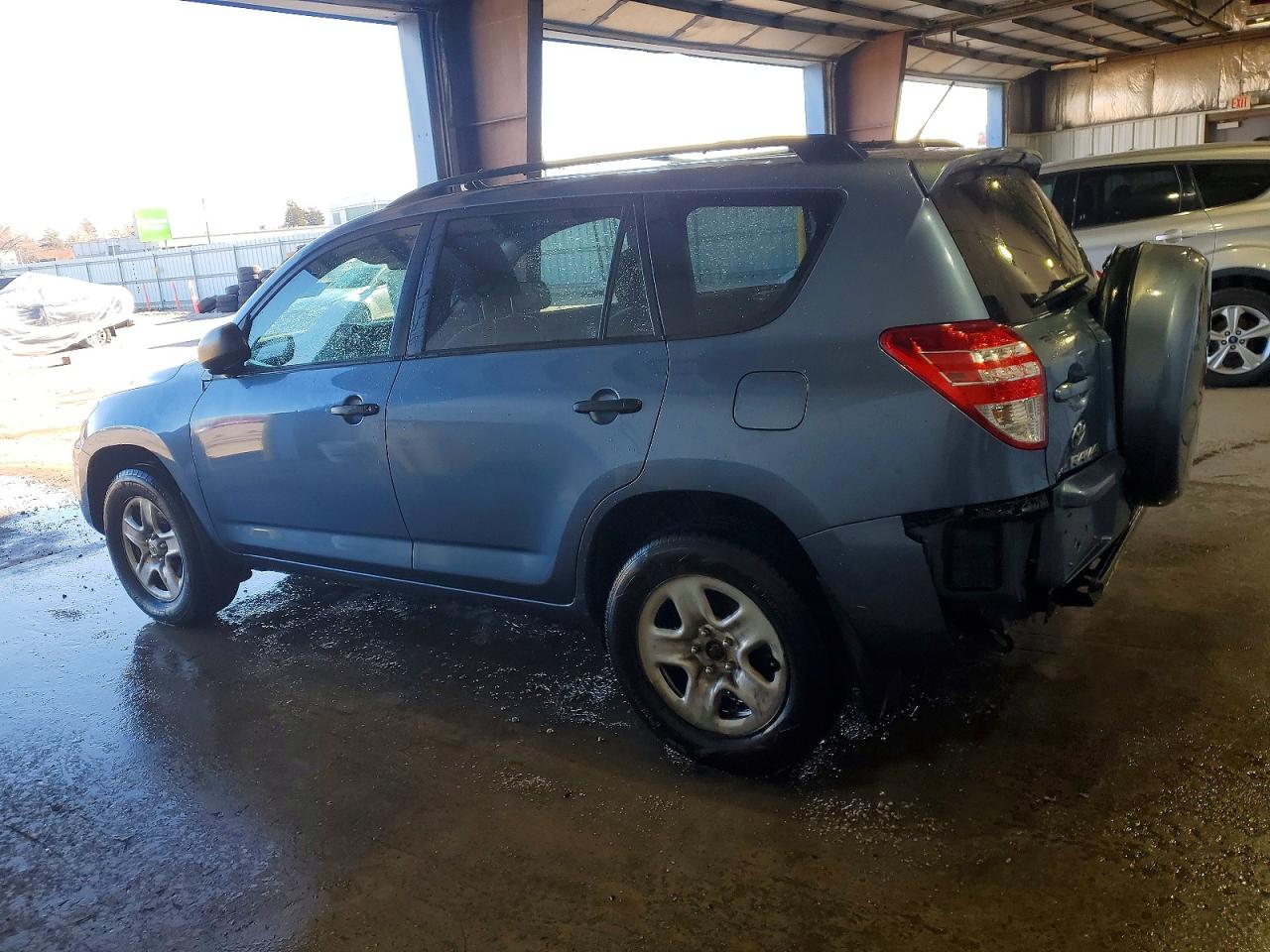 2009 TOYOTA RAV4 photo 2