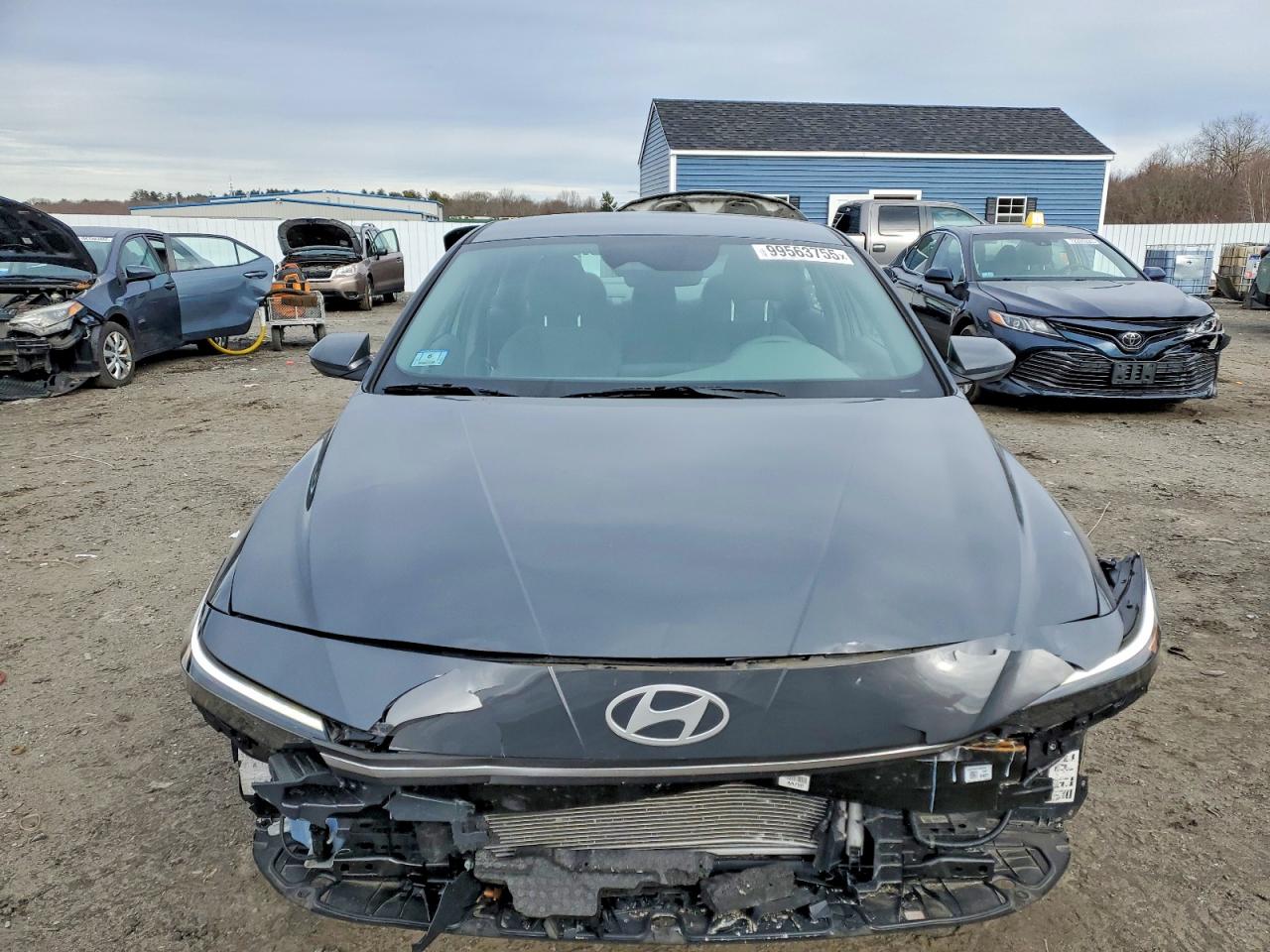 2024 HYUNDAI ELANTRA SEL photo 5