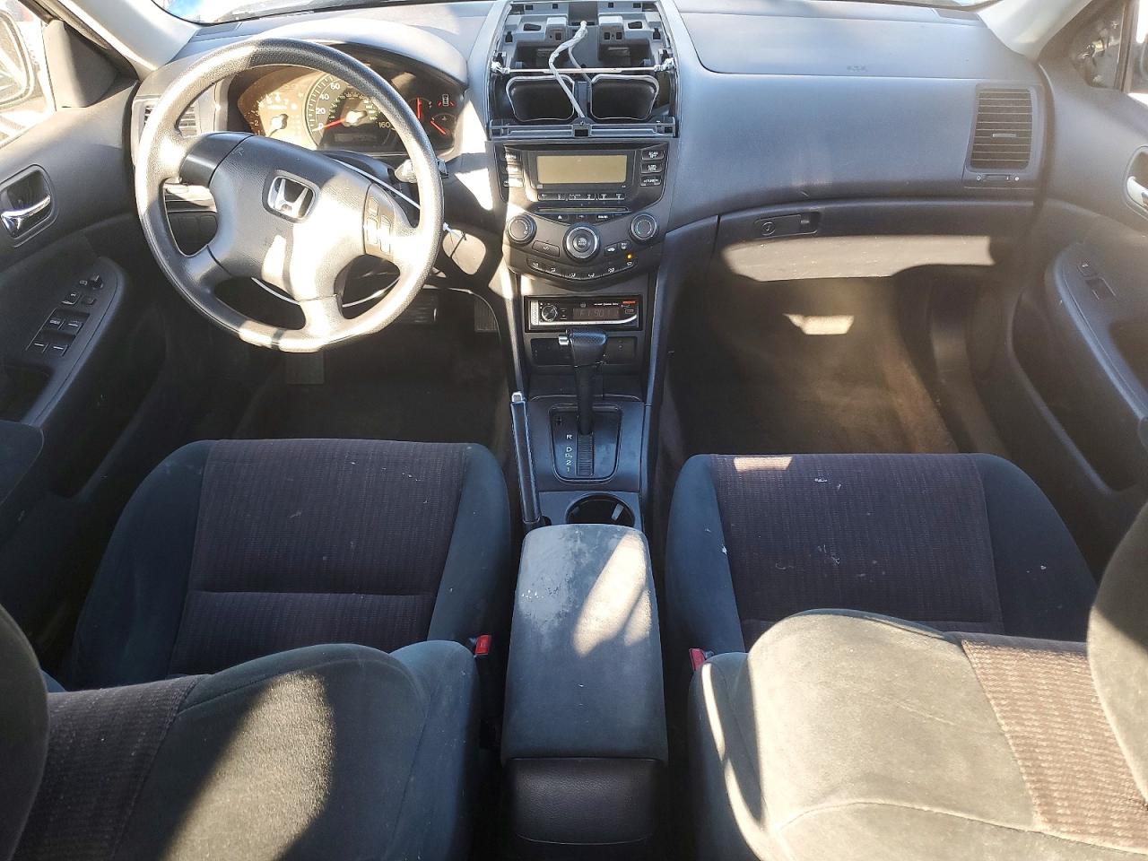 2003 HONDA ACCORD LX photo 8