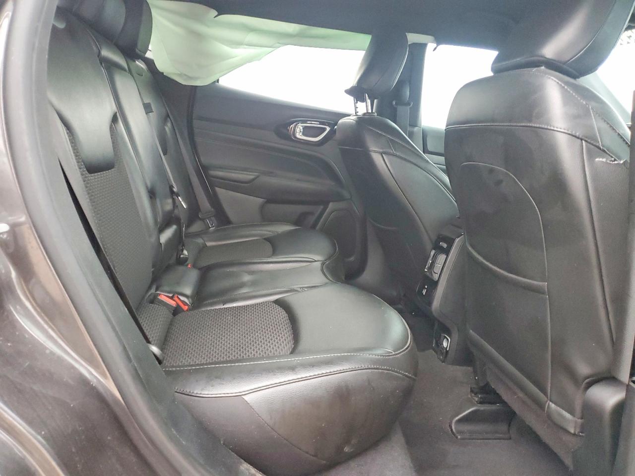2022 JEEP COMPASS LATITUDE photo 11