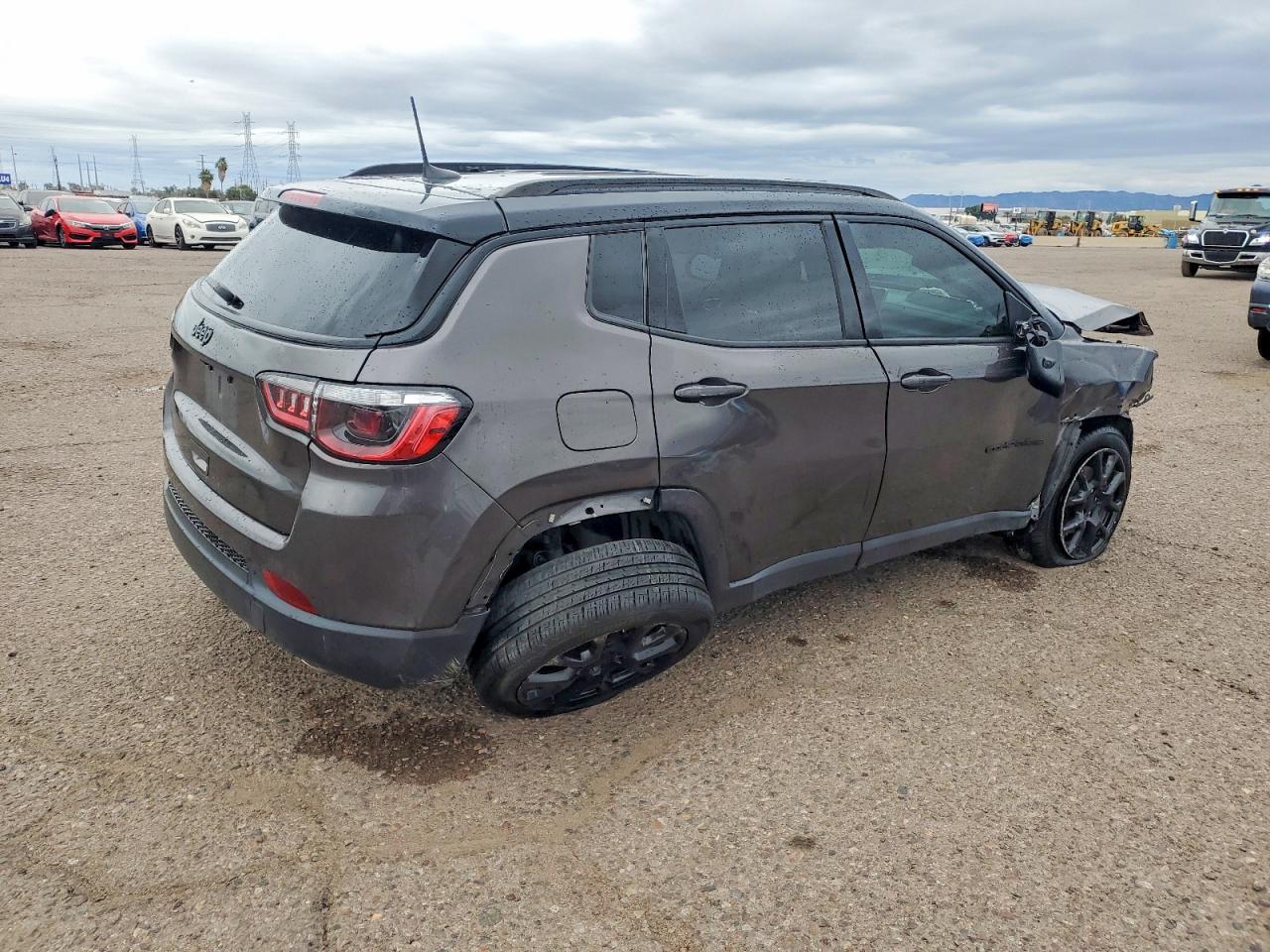 2022 JEEP COMPASS LATITUDE photo 3