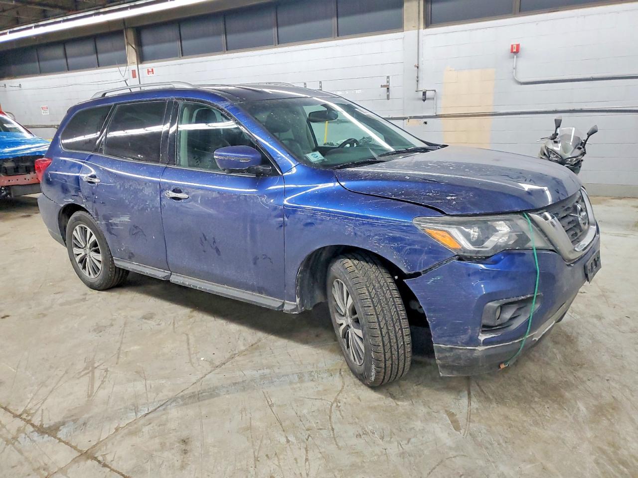 2017 NISSAN PATHFINDER S photo 4