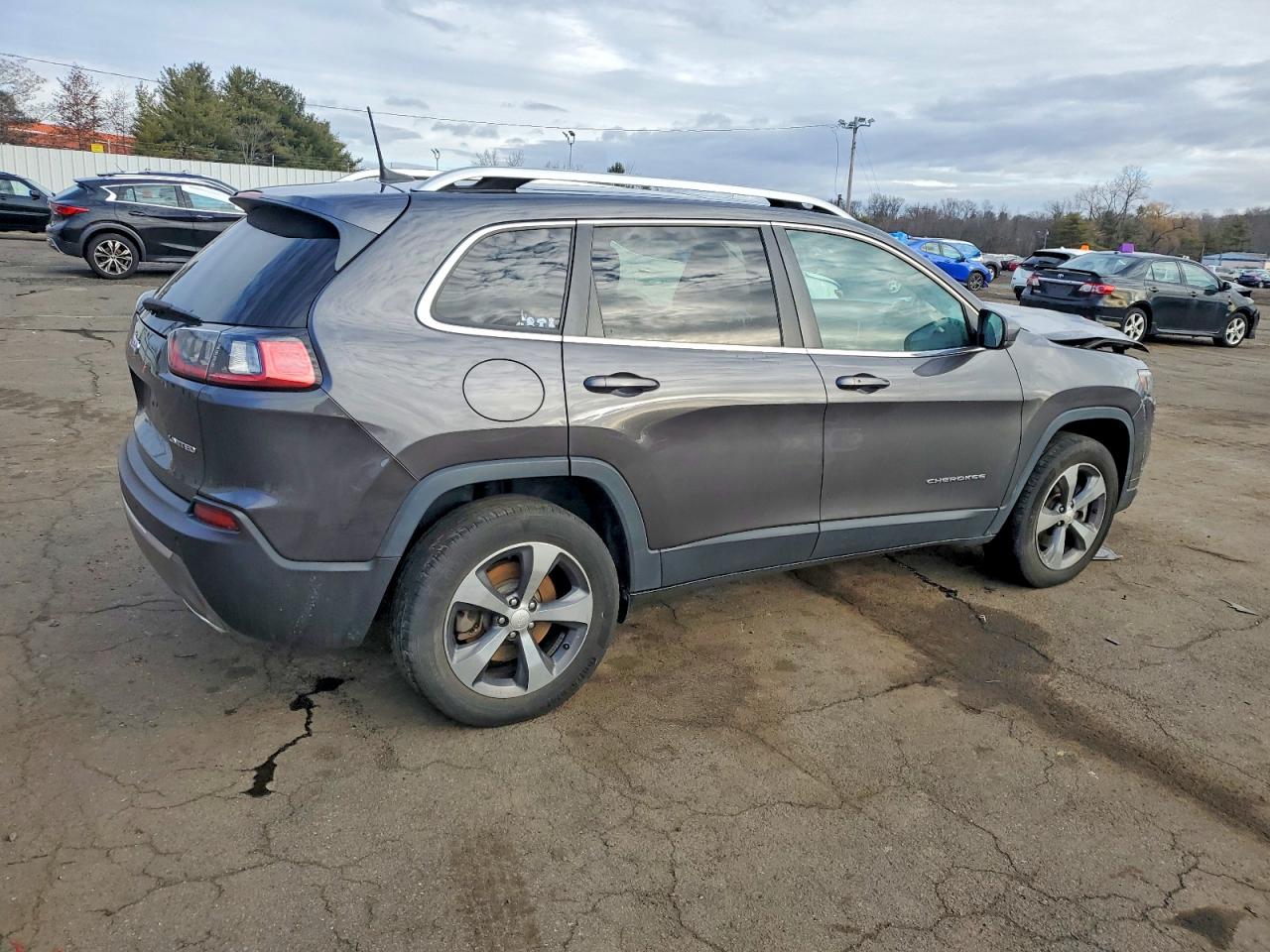 2019 JEEP CHEROKEE LIMITED photo 3