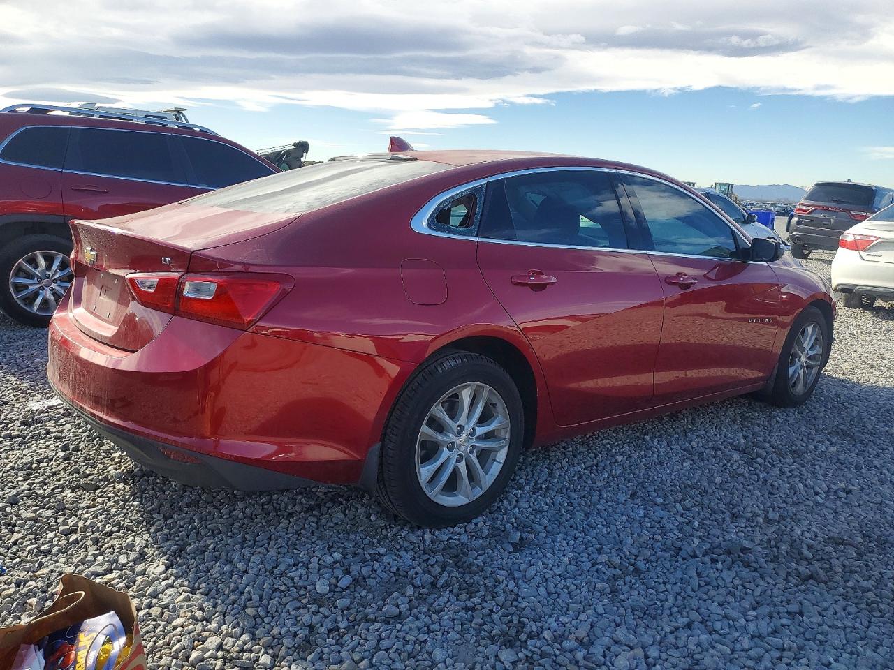 2016 CHEVROLET MALIBU LT photo 3
