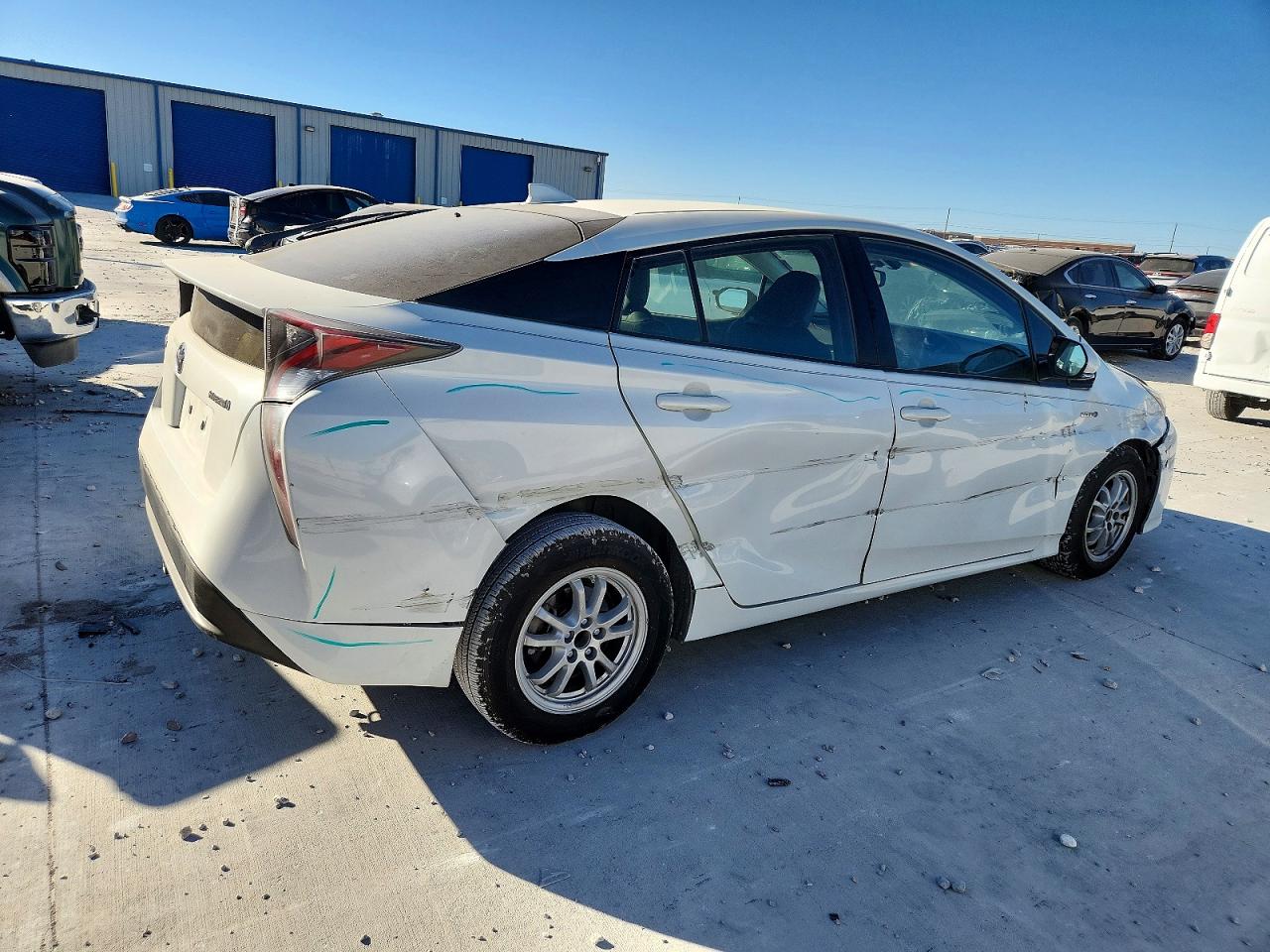 2016 TOYOTA PRIUS photo 3