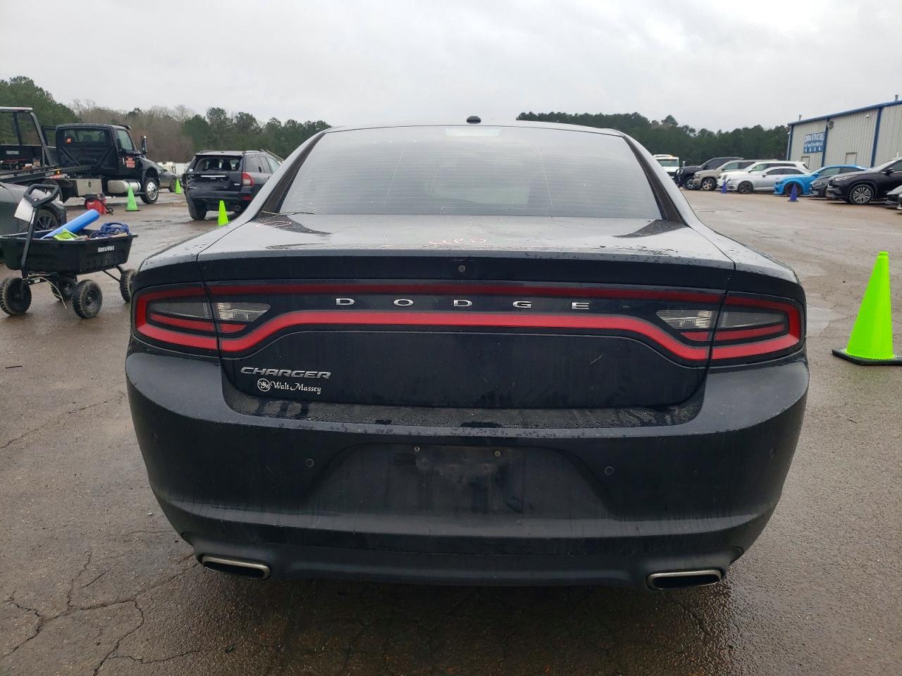 2020 DODGE CHARGER SXT photo 11