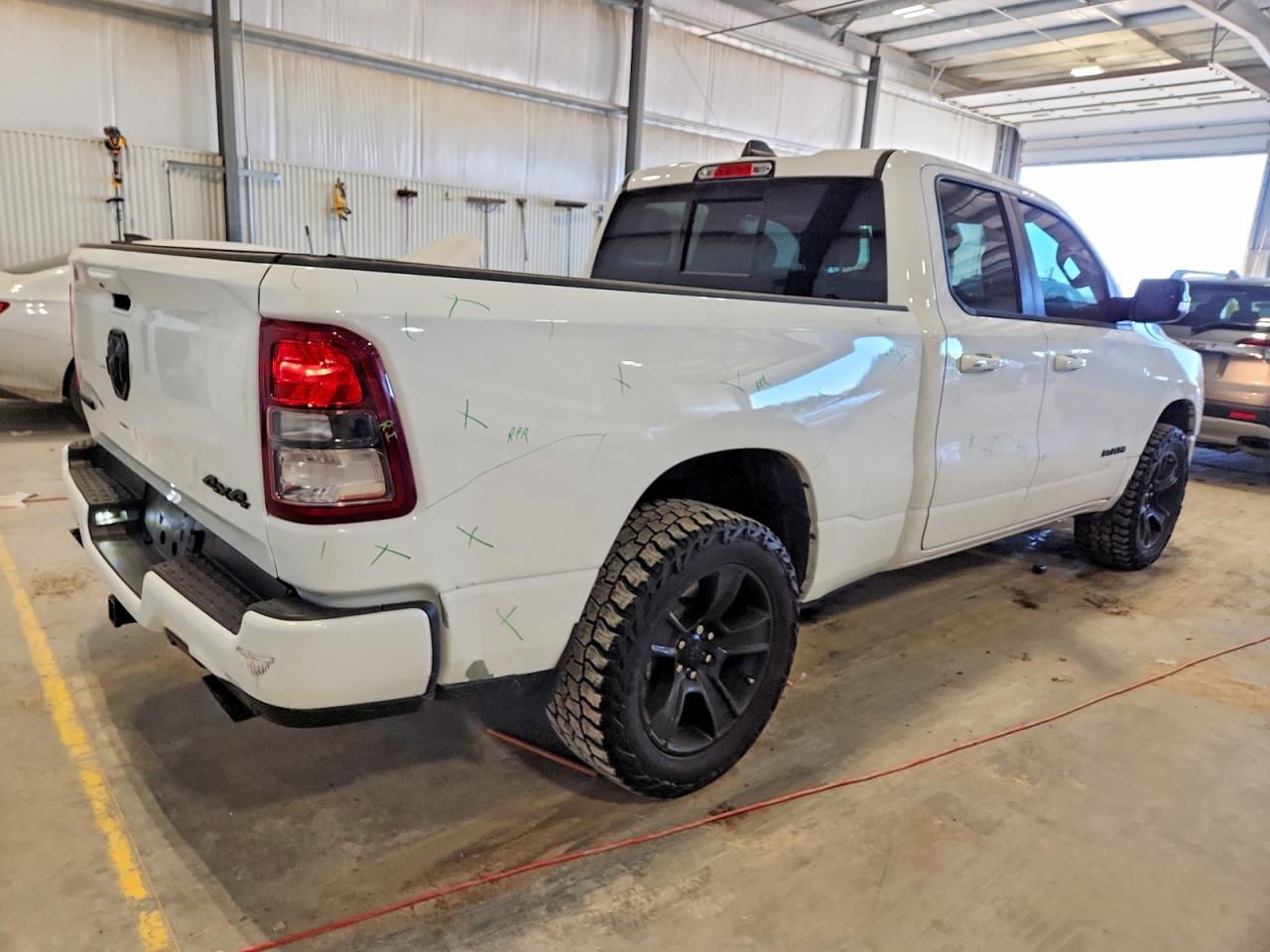 2021 RAM 1500 BIG HORN/LONE STAR photo 3