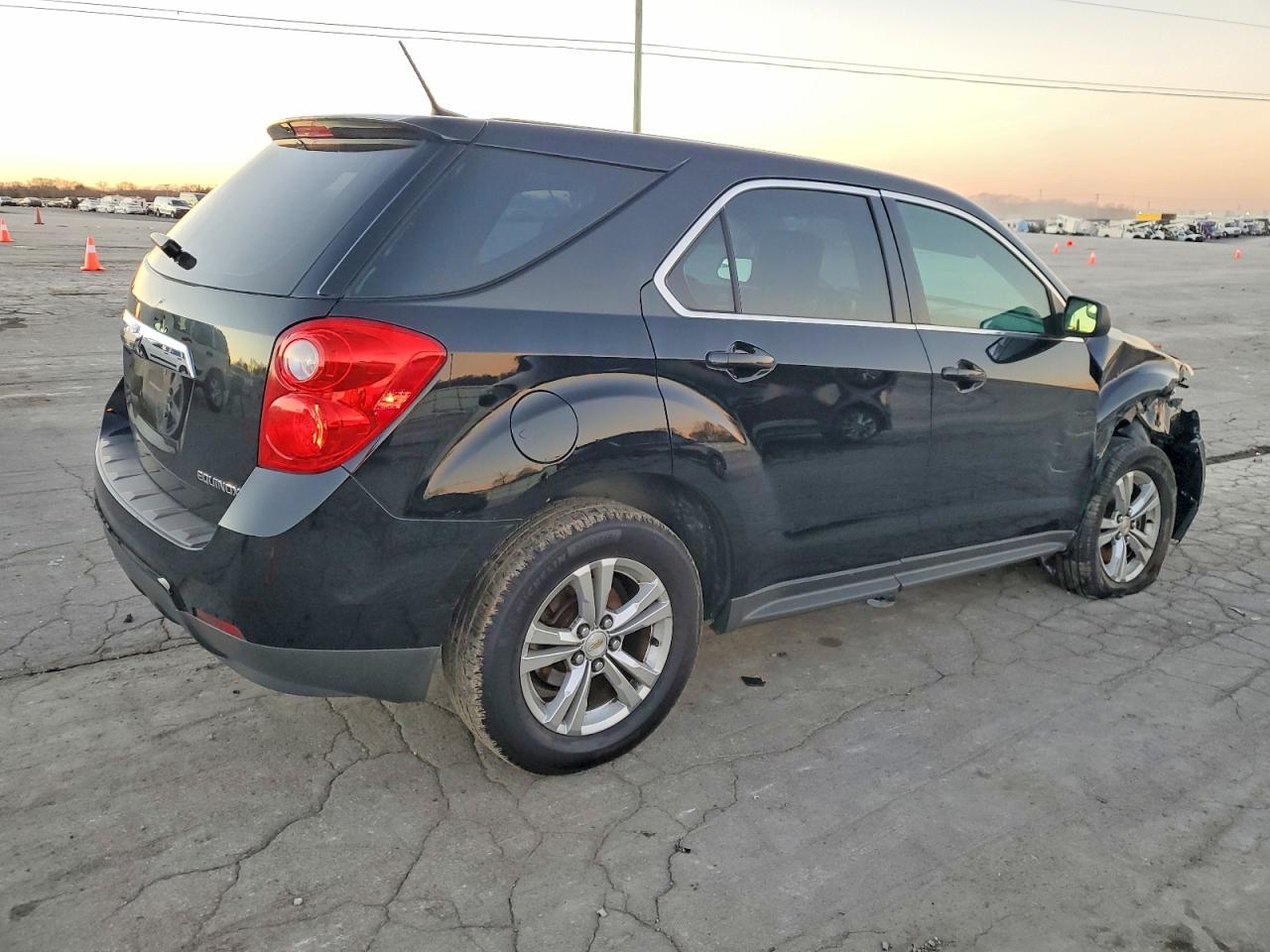 2014 CHEVROLET EQUINOX LS photo 3