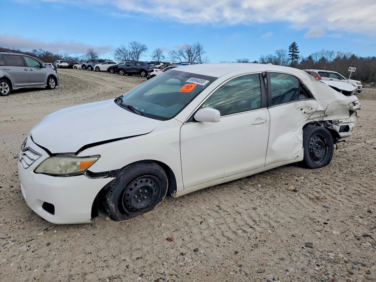 2011 TOYOTA CAMRY