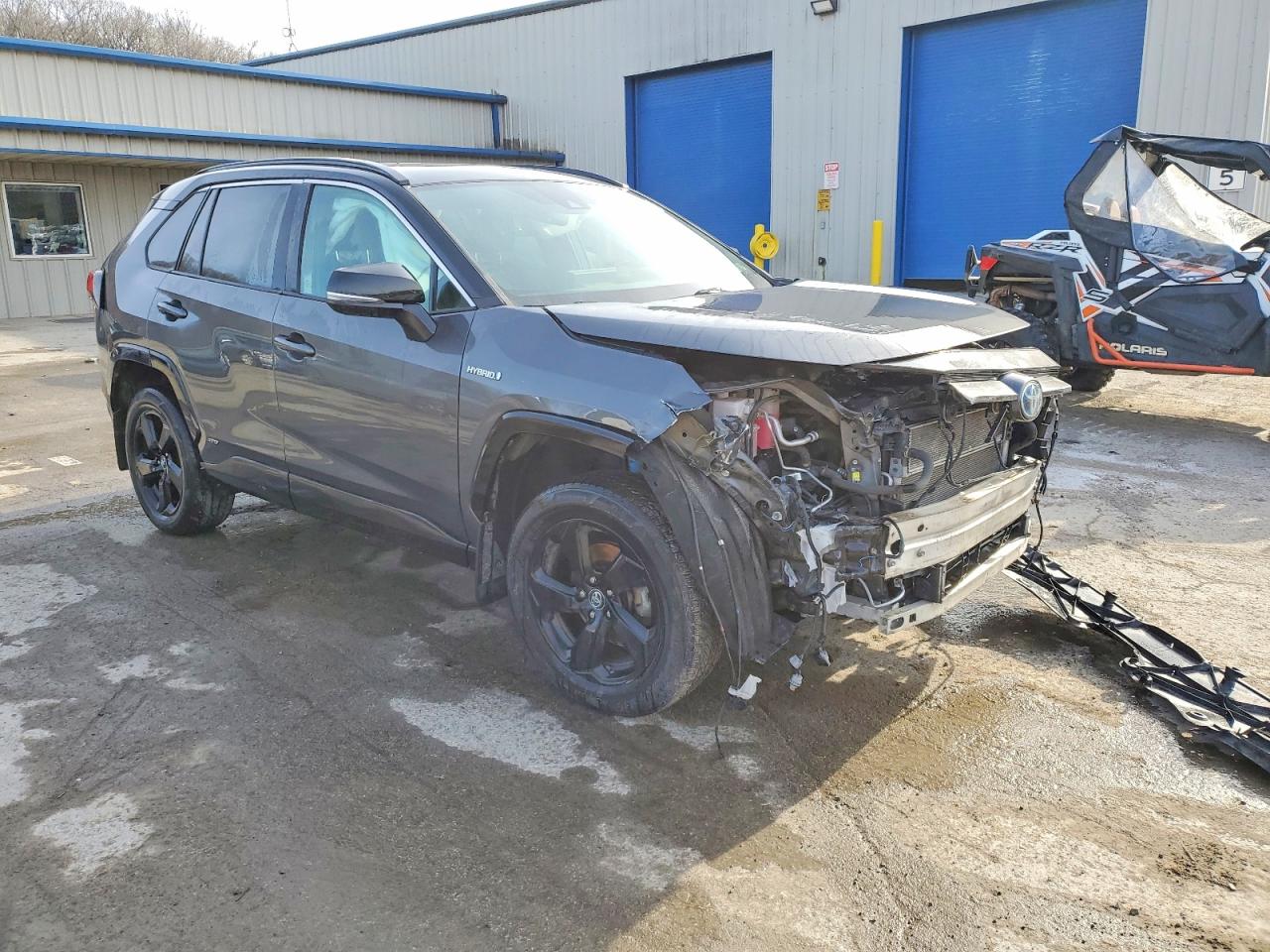 2021 TOYOTA RAV4 XSE photo 4
