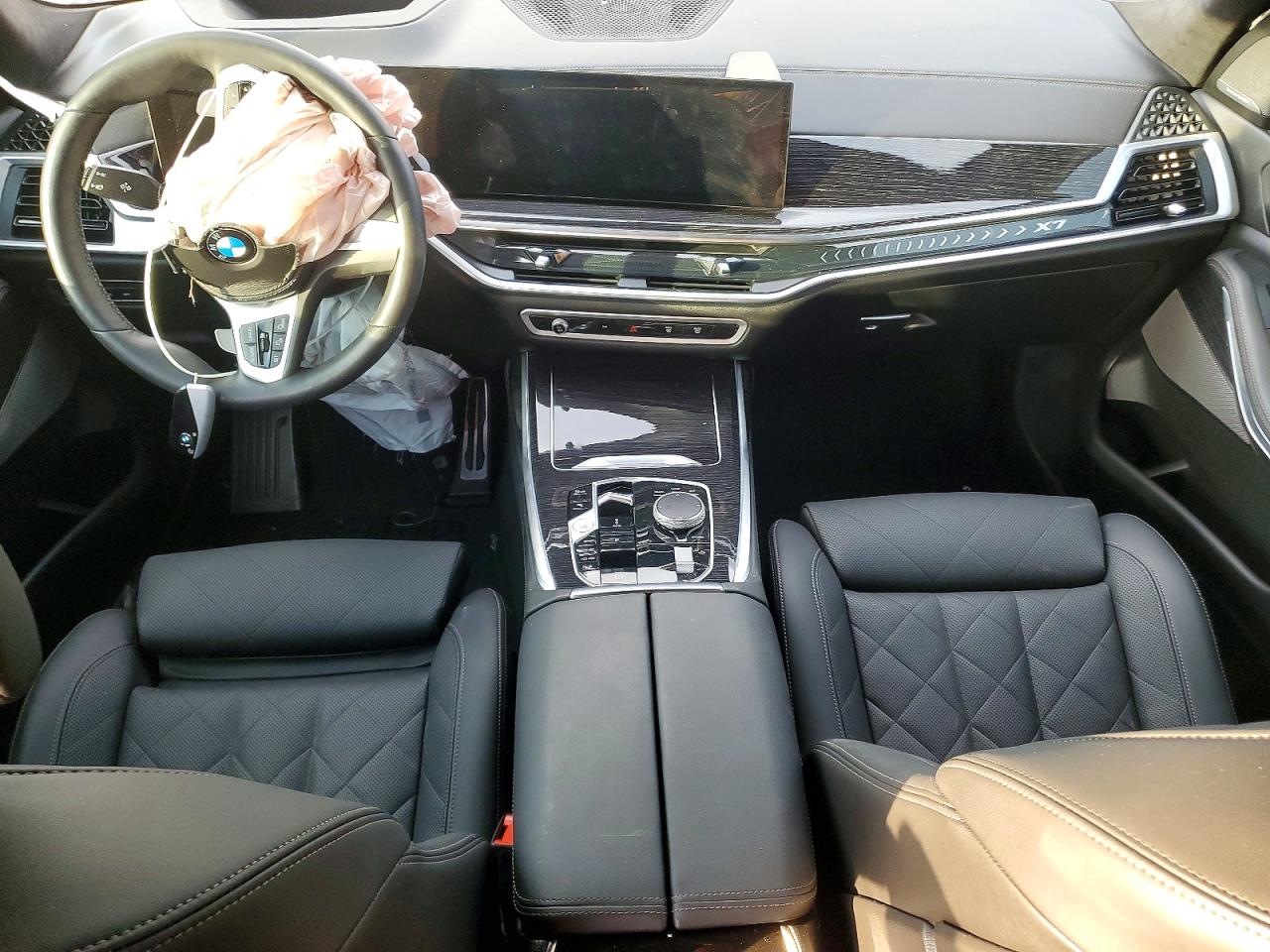 2025 BMW X7 XDRIVE40I photo 8