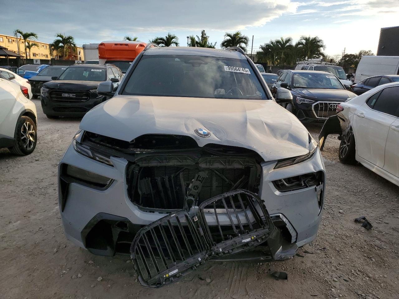 2025 BMW X7 XDRIVE40I photo 5