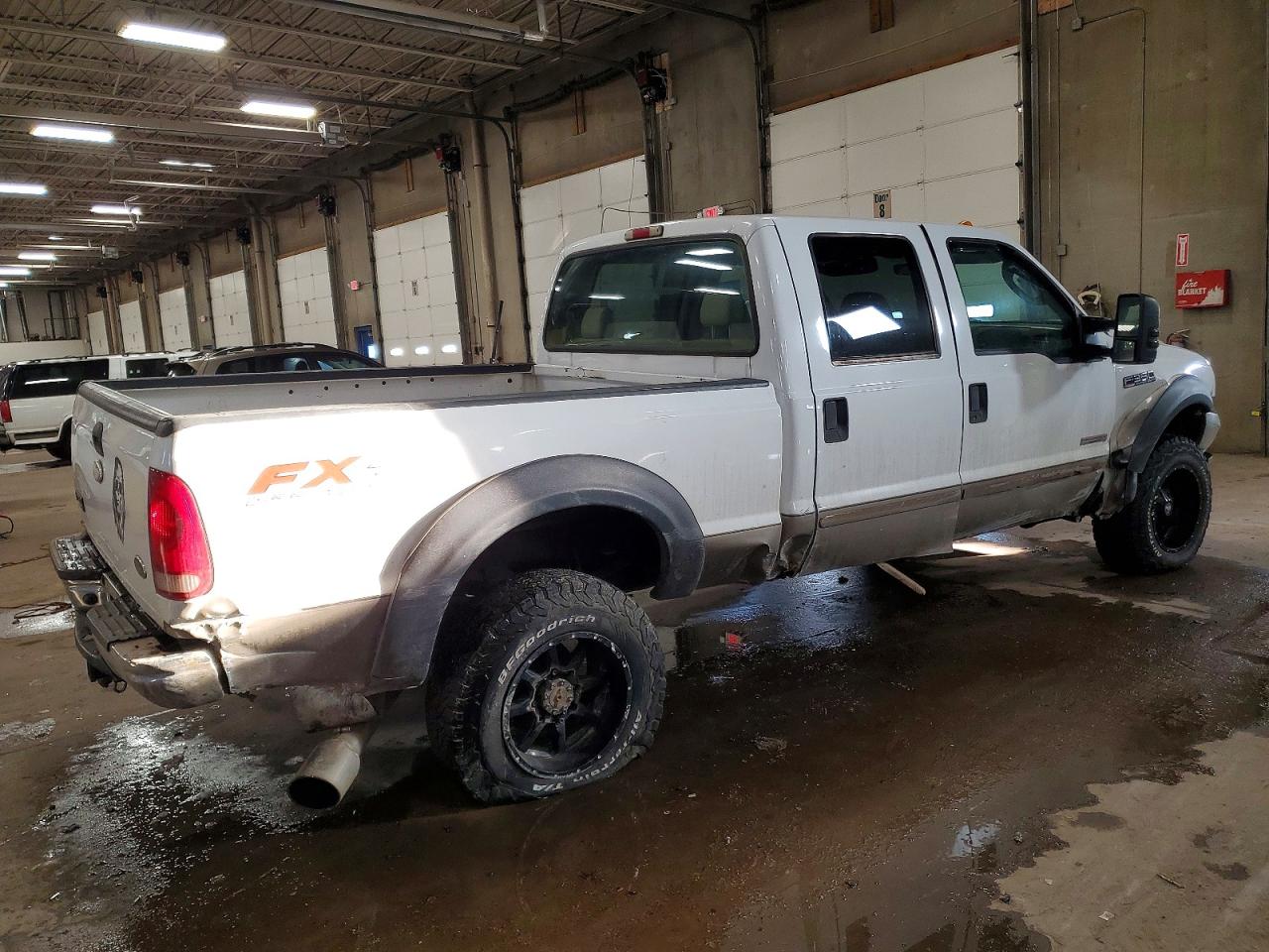 2004 FORD F350 SRW SUPER DUTY photo 3