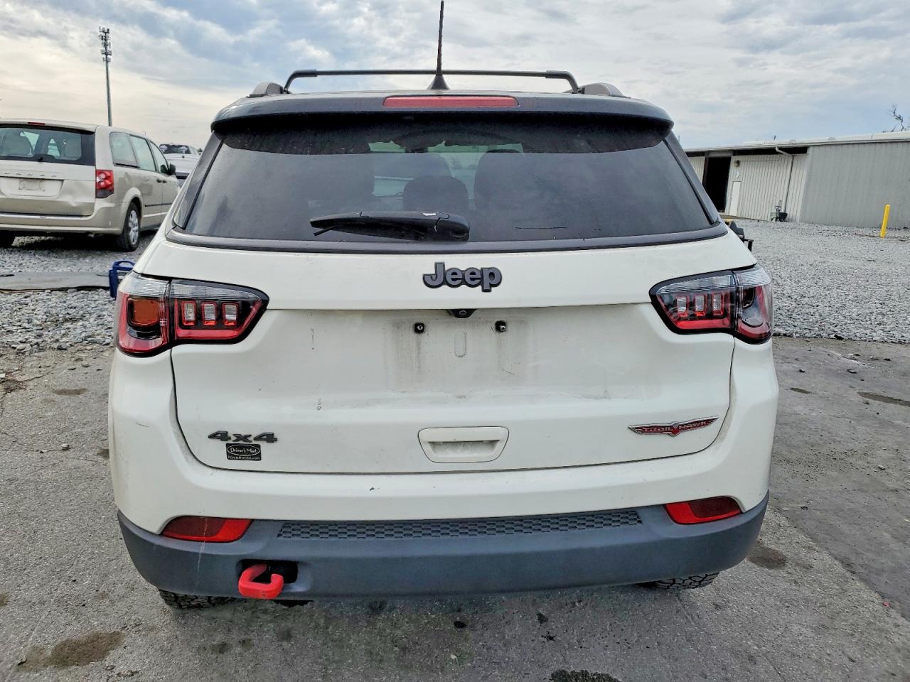 2019 JEEP COMPASS TRAILHAWK photo 11