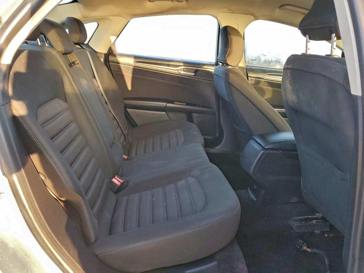 2017 FORD FUSION SE photo 10