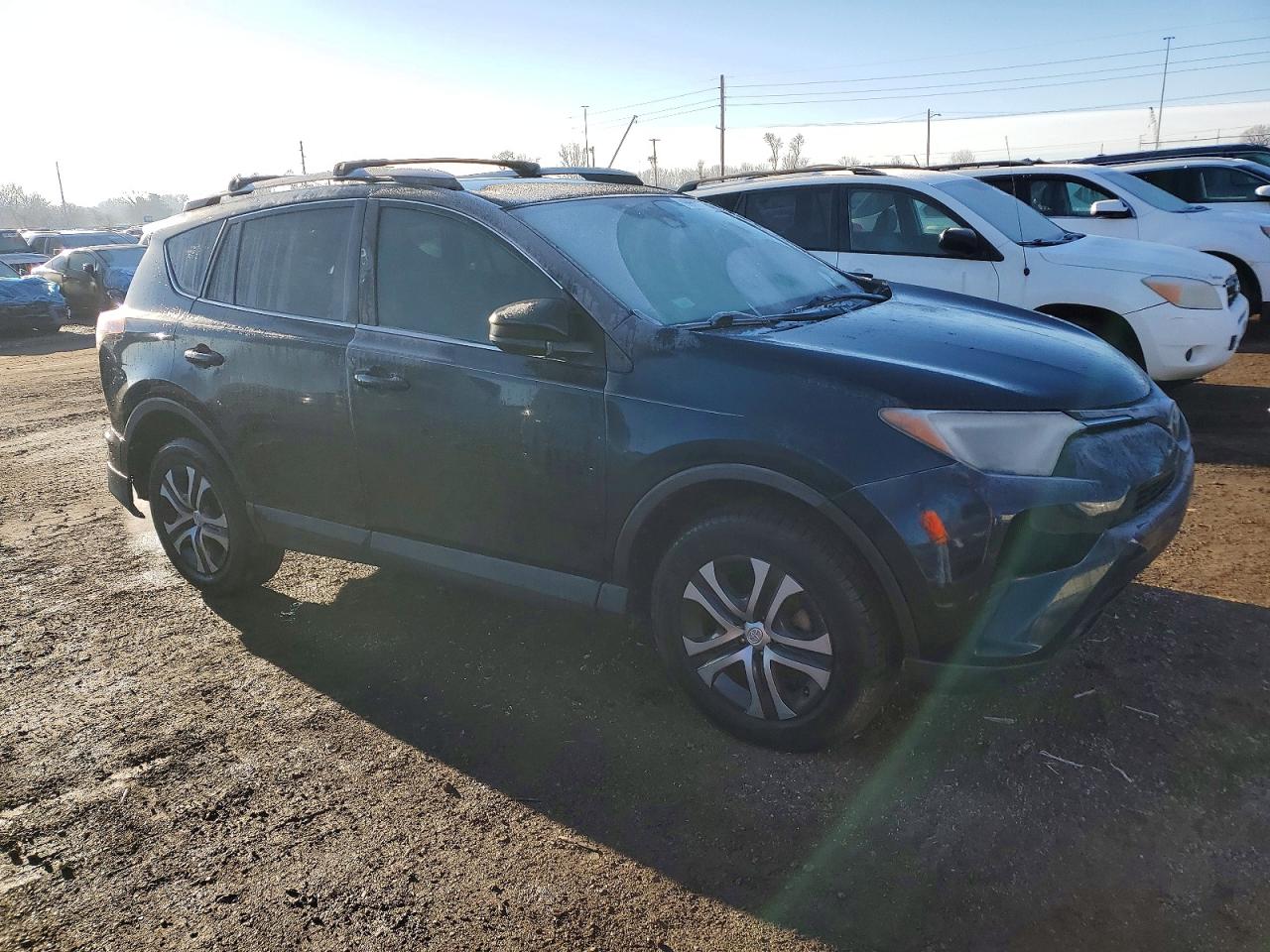 2017 TOYOTA RAV4 LE photo 4