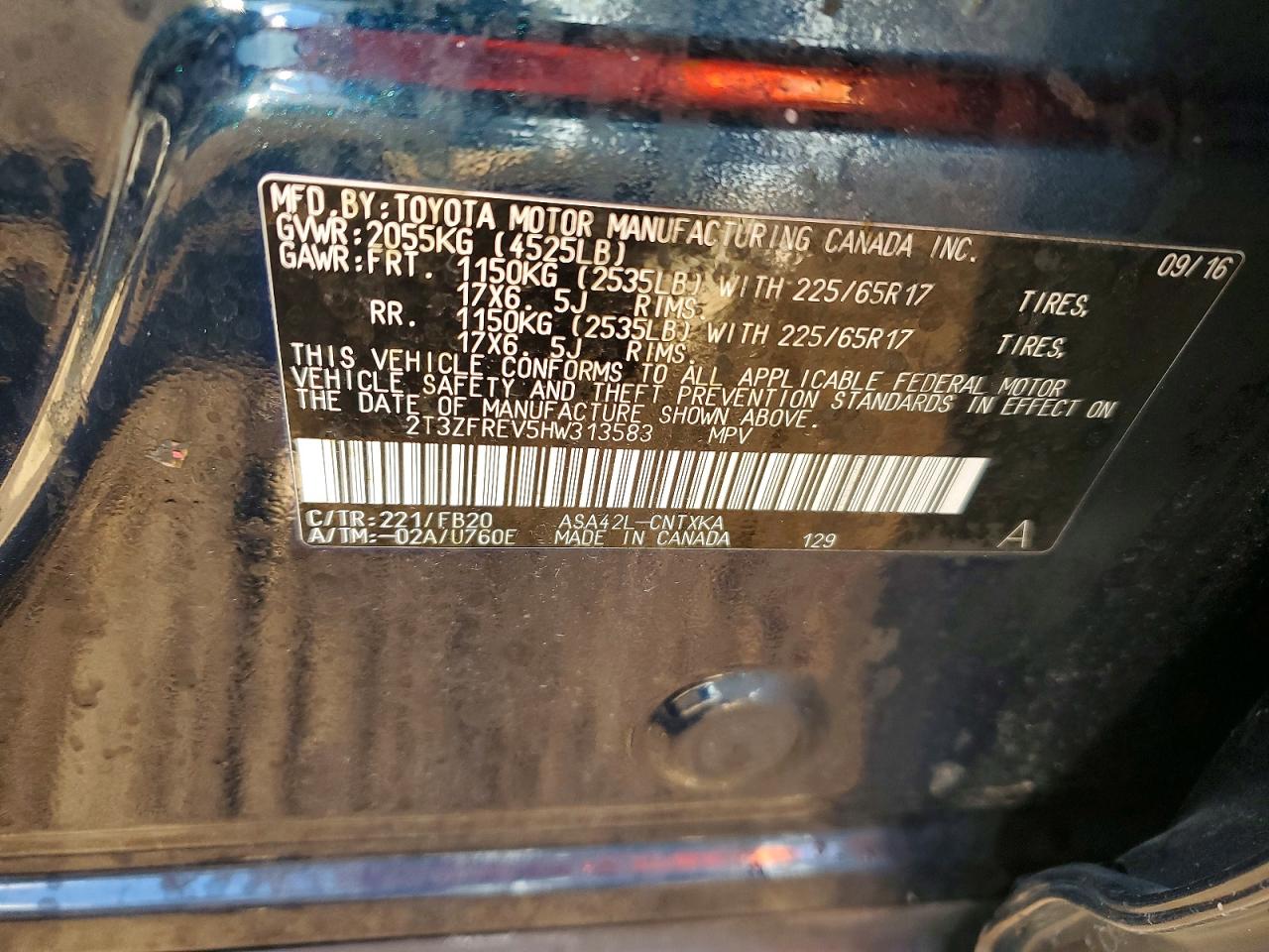 2017 TOYOTA RAV4 LE photo 13