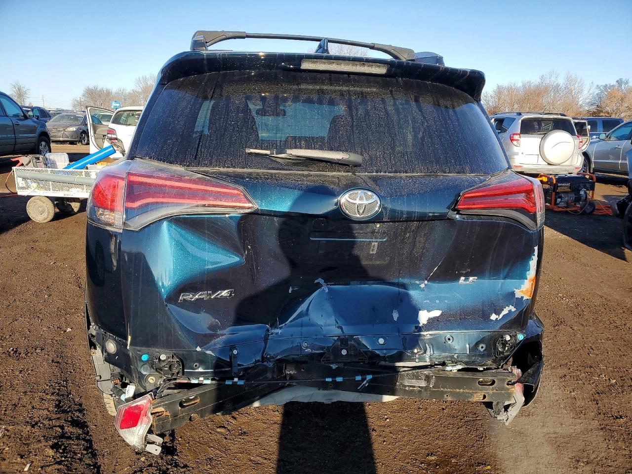 2017 TOYOTA RAV4 LE photo 6