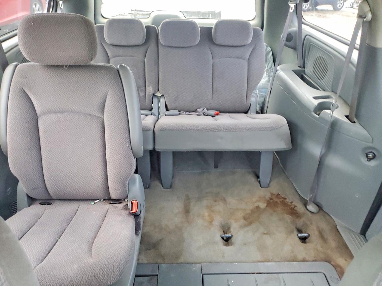2007 CHRYSLER TOWN & COUNTRY LX photo 10