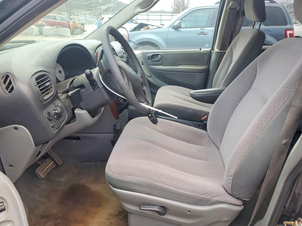 2007 CHRYSLER TOWN & COUNTRY LX photo 7