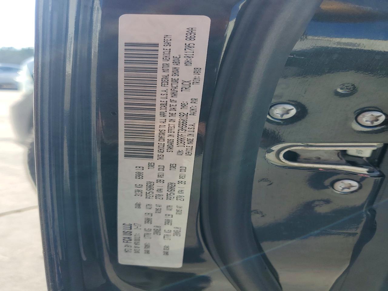 2017 RAM 1500 ST photo 12