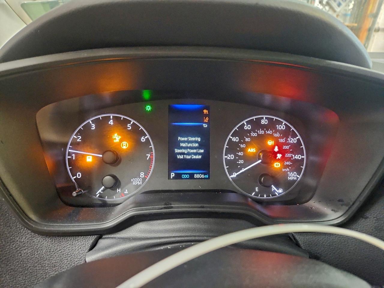 2025 TOYOTA COROLLA LE photo 9