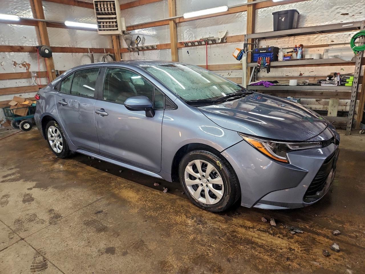 2025 TOYOTA COROLLA LE photo 4