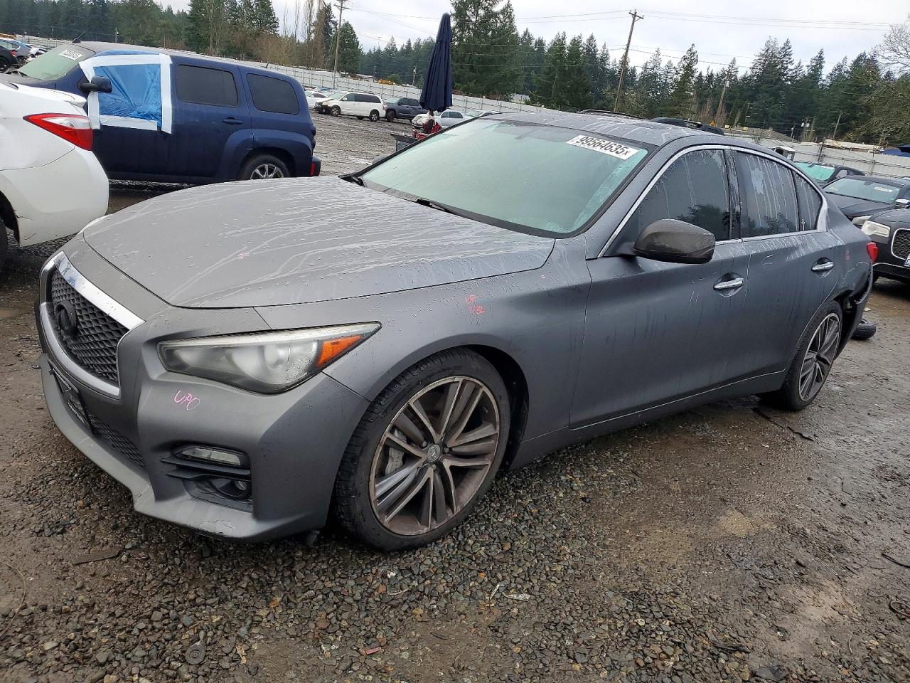 2015 INFINITI Q50