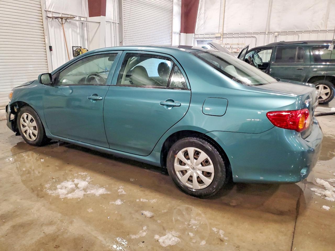 2009 TOYOTA COROLLA BASE photo 2