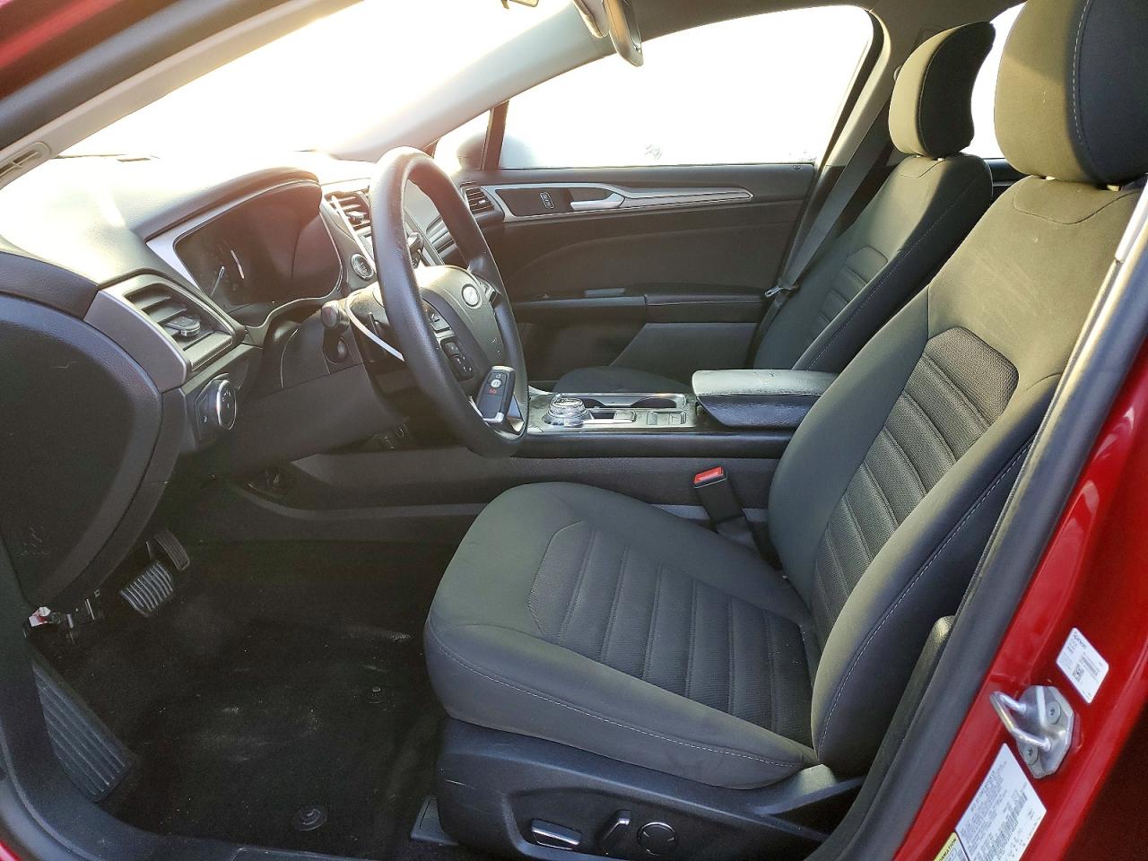 2018 FORD FUSION SE photo 7