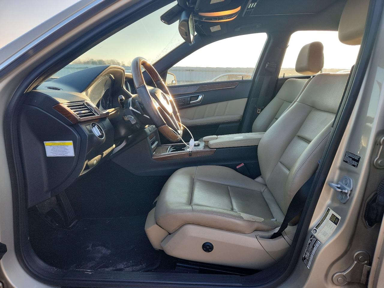 2012 MERCEDES-BENZ E 350 photo 7