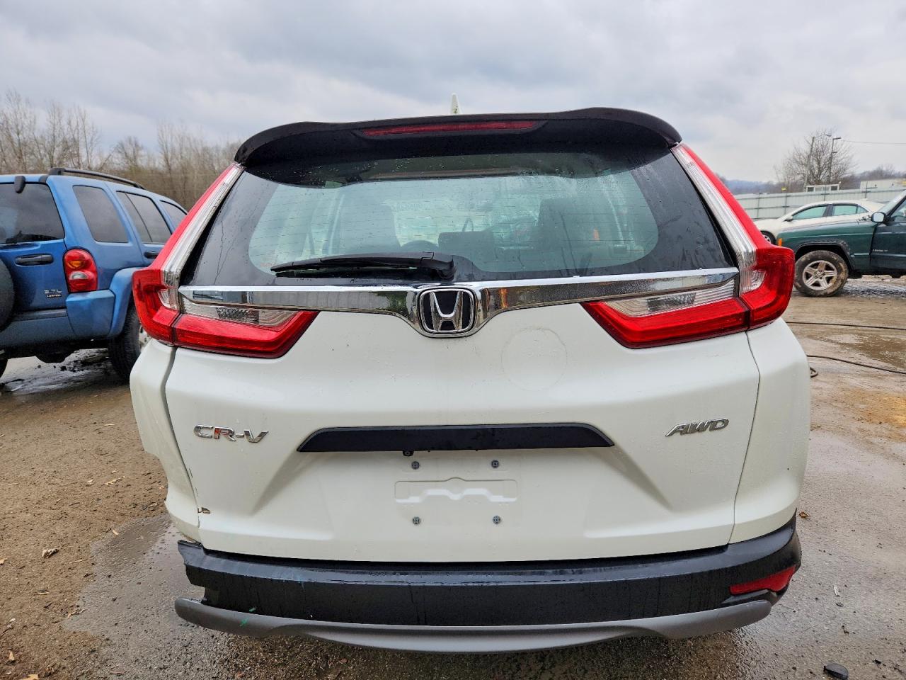 2018 HONDA CR-V LX photo 6