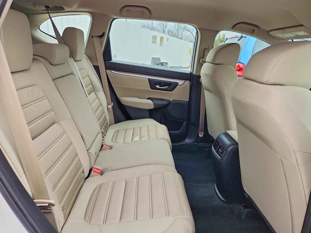 2018 HONDA CR-V LX photo 11