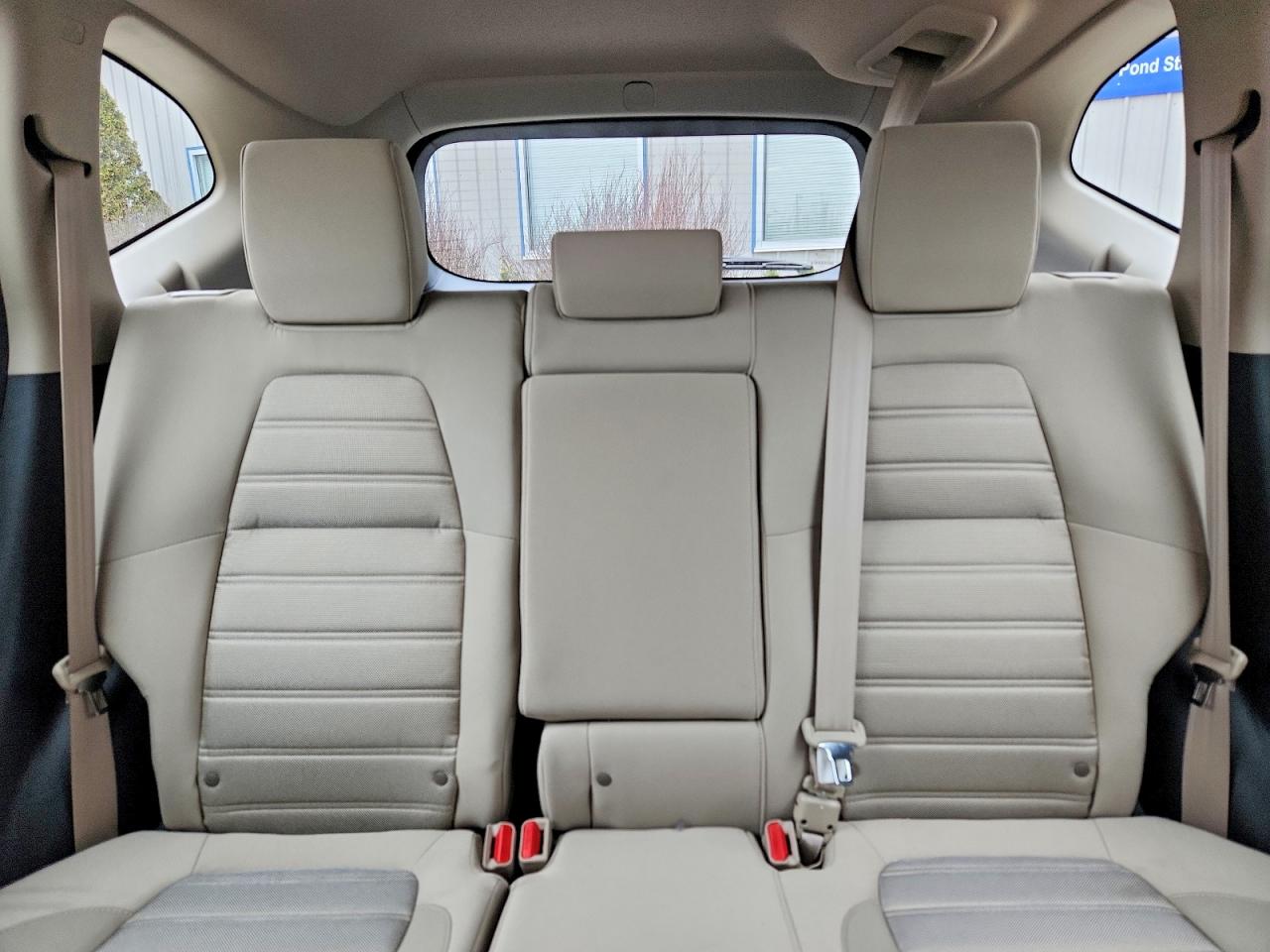2018 HONDA CR-V LX photo 10