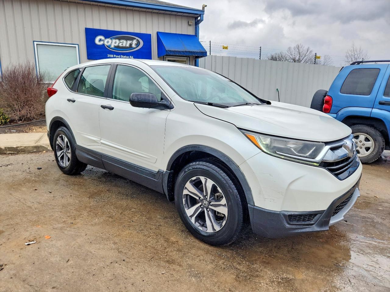2018 HONDA CR-V LX photo 4