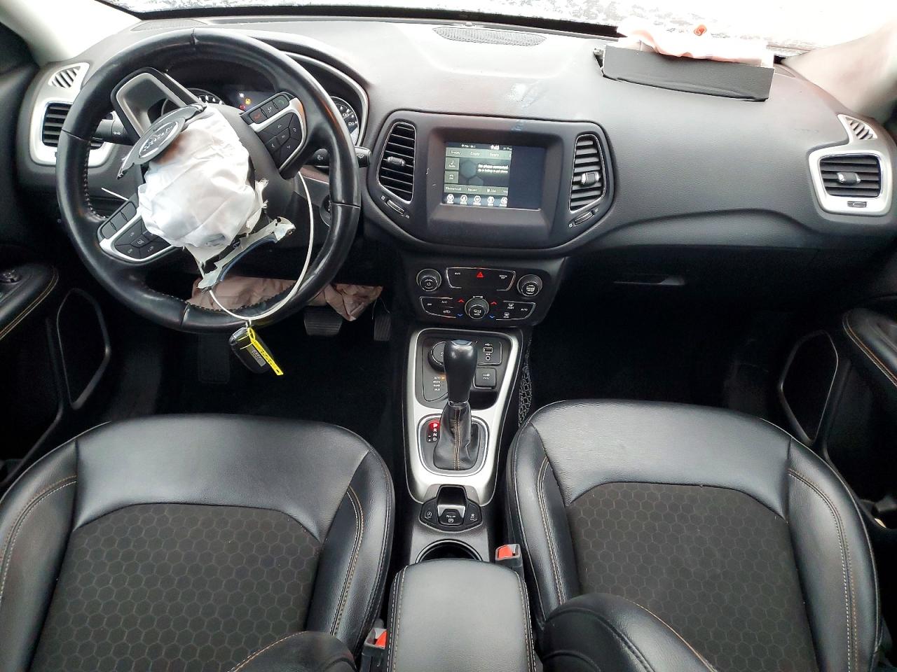 2021 JEEP COMPASS LATITUDE photo 8