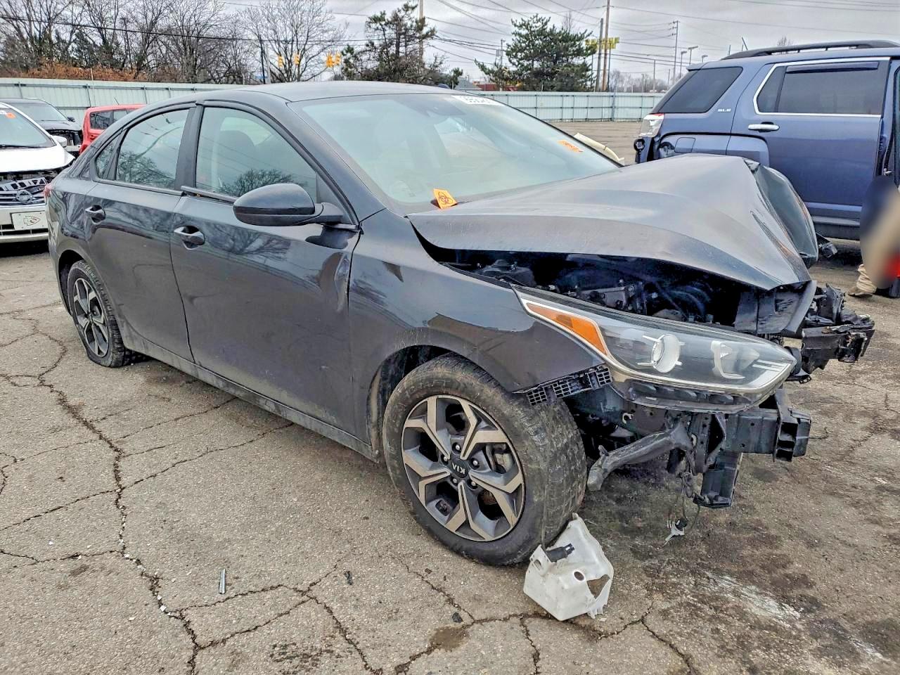 2019 KIA FORTE FE photo 4