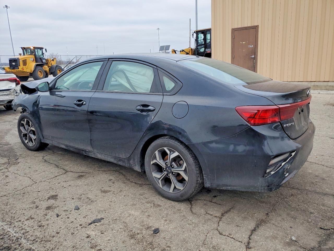2019 KIA FORTE FE photo 2