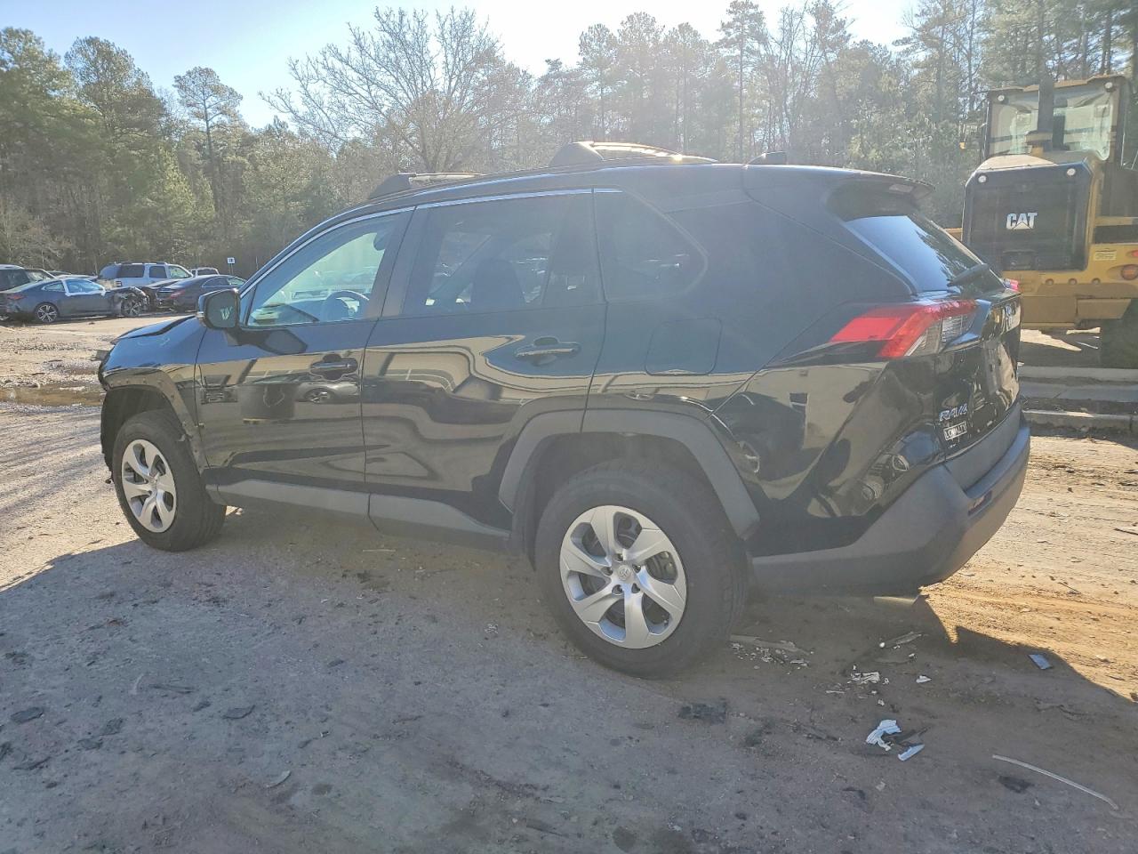 2021 TOYOTA RAV4 LE photo 2