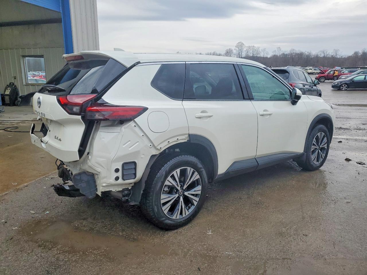 2021 NISSAN ROGUE SV photo 3